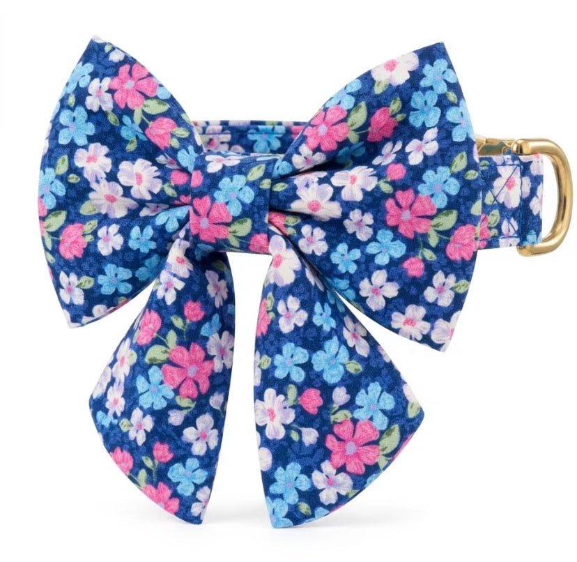 Blue Dahlia full walk harness by Mona & Milo, featuring adjustable straps and soft fabric for comfortable pet walks.