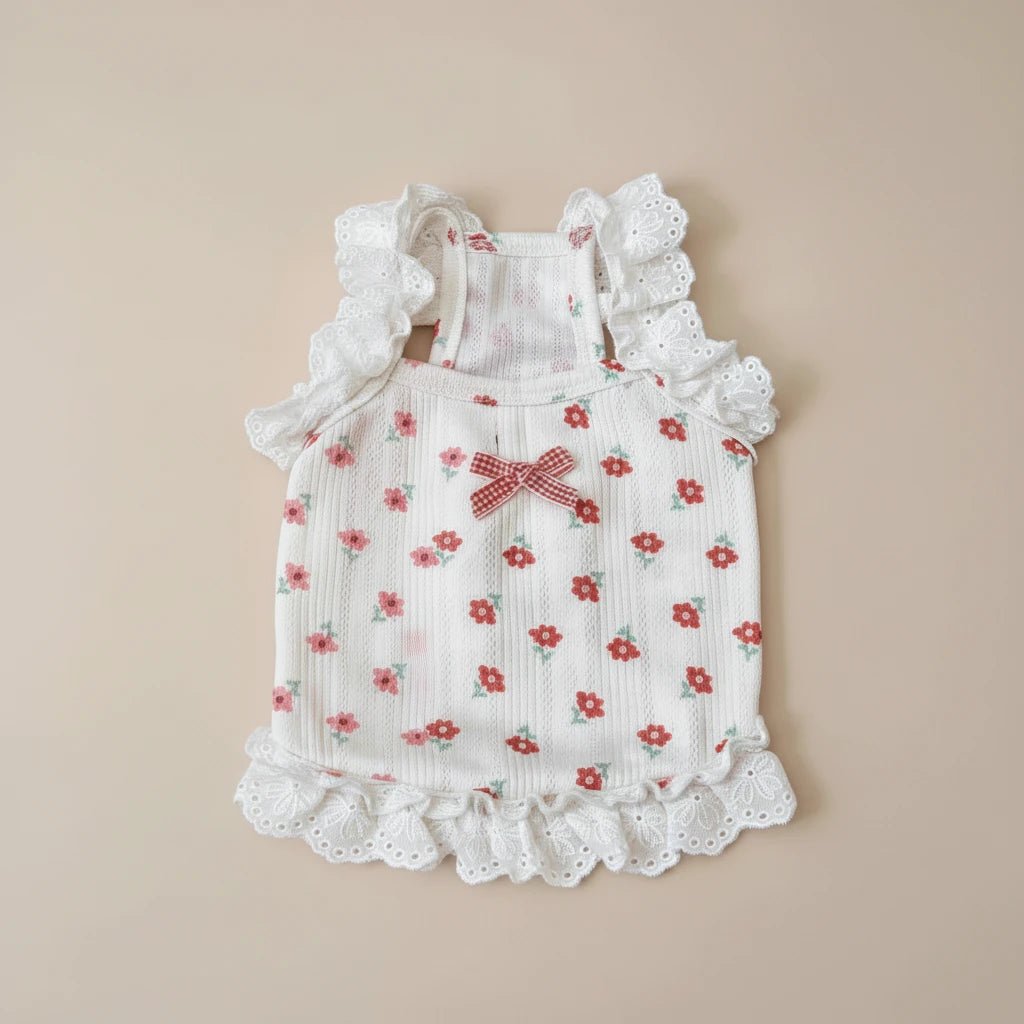 Mona & Milo Lottie Broderie Anglaise sleeveless top with intricate embroidery and scalloped edges, perfect for warm weather.