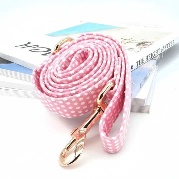 Pink design dog collar and leash set for pets, perfect for weddings or birthdays, made by Mona & Milo